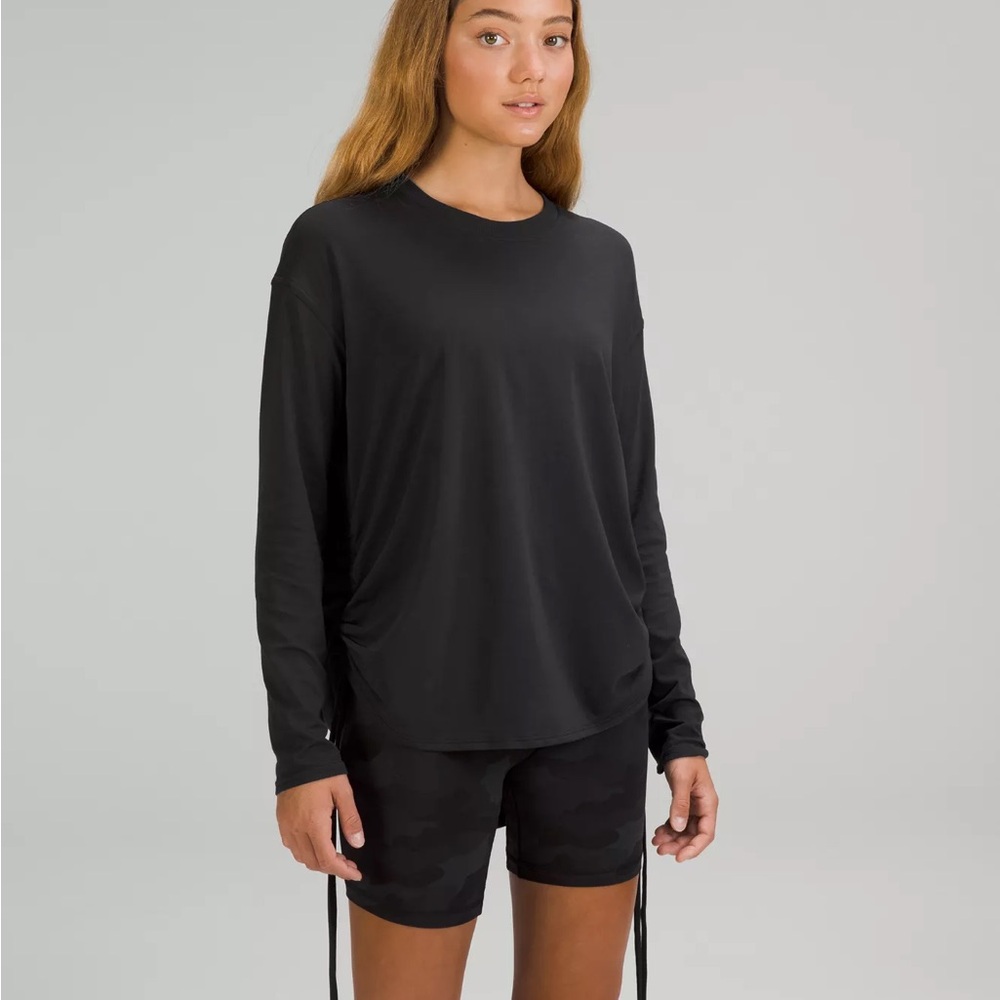Side cinch lululemon shirtt
